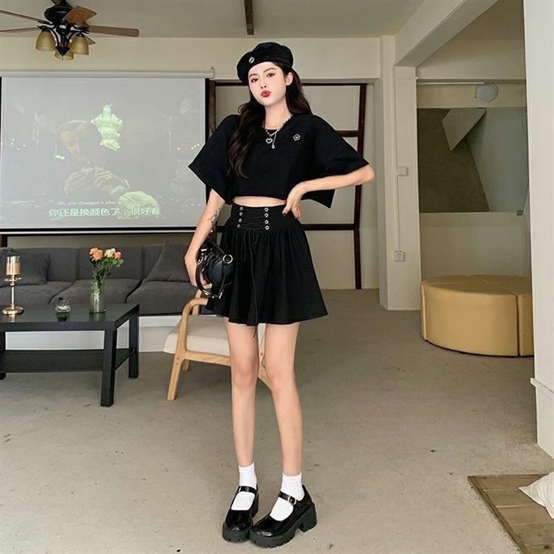 Set Áo Thun Ngắn Tay + Chân Váy Thời Trang Nữ