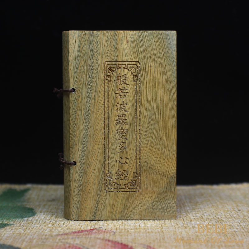 Sổ Lưu Niệm Bằng Gỗ Đàn Hương Chạm Khắc Hình Trái Tim Prajna Paramita