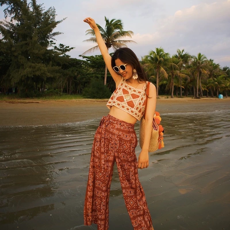 Áo hai dây cổ vuông đan móc hoạ tiết trám đi biển, mix váy áo MS577