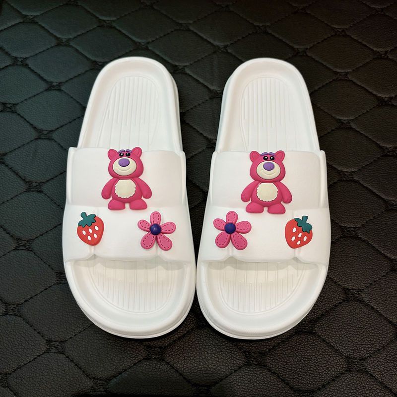 ◎Dép Quai Ngang Họa Tiết Hoạt Hình Dễ Thương◎Dép Đi Trong Nhà Tắm Chống Trượt In Hình Gấu Dâu Tây Dễ Thương Thời Trang Mùa Hè Cho Bạn Gái