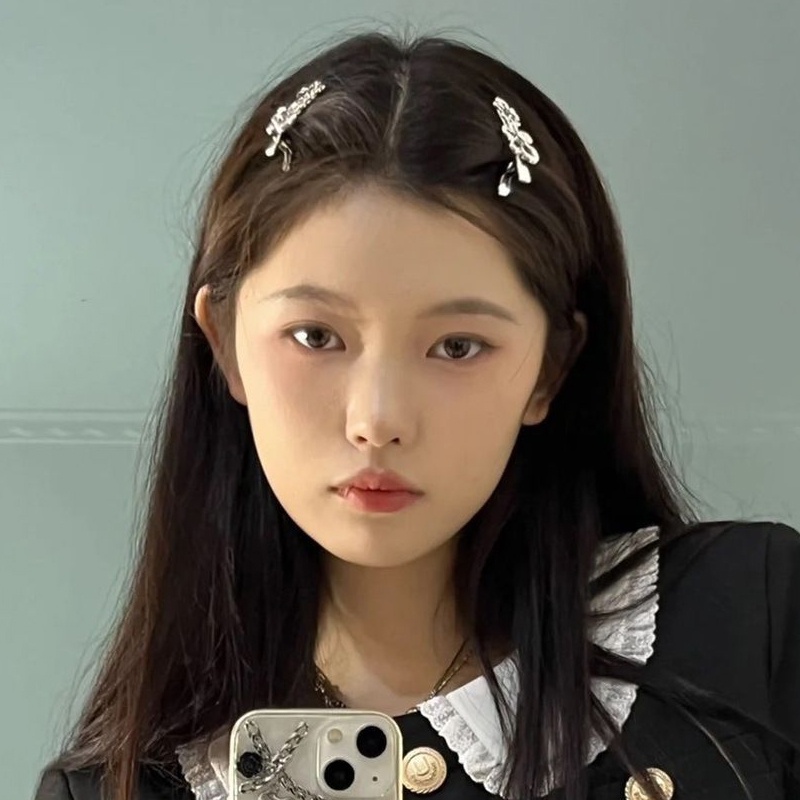 1 Kẹp Tóc Kim Loại Hình Bông Hoa Dễ Thương