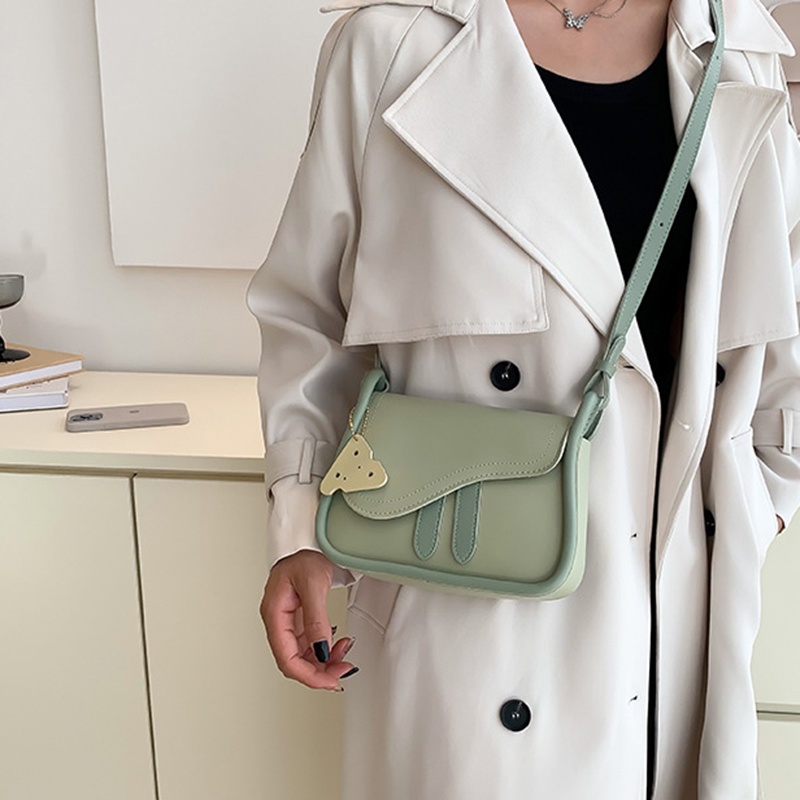 Túi Đeo Chéo Vai Khóa Nam Châm Thiết Kế Thời Trang Đơn Giản niche Xu Hướng Thời Trang Dành Cho Bạn Nữ