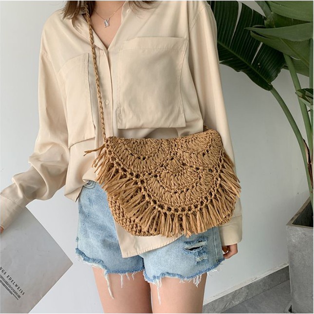 Túi cói đi biển LATYS tua rua phong cách vintage quai đeo chéo cá tính
