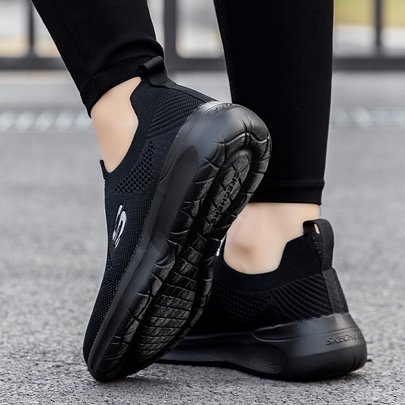 Hàng Có Sẵn Giày Thể Thao Thoáng Khí Trọng Lượng Nhẹ Và Thoáng Khí GO Slip on Cho Nữ * Skechers_