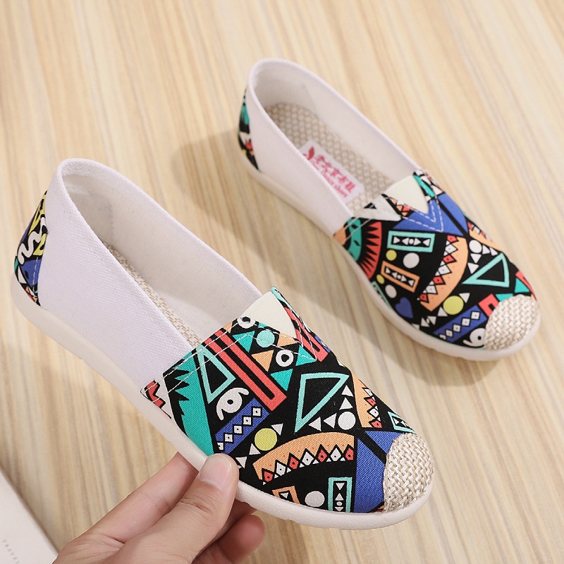 Giày Vải Canvas Đế Mềm Chống Trượt Thời Trang Xuân Thu Cho Nữ
