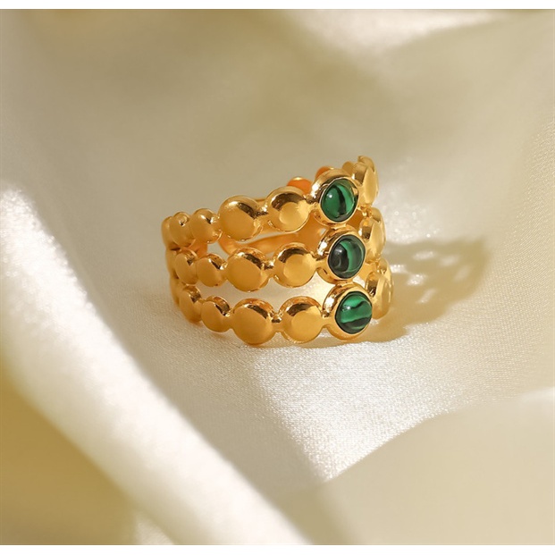 Nhẫn Nữ 3 Viên Đá Nhân Tạo Khổng Tước Titan Ko Đen TT4615