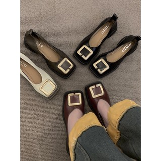 Sandal mũi vuông đơn giản sang trọng