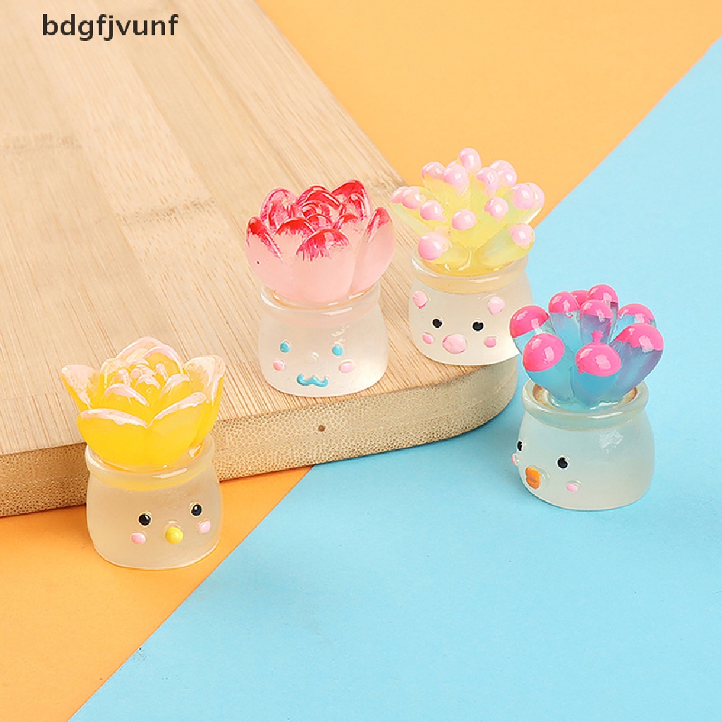 1 Chậu Cây Nhựa Phát Quang mini Để Bàn Trang Trí