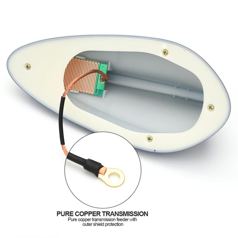 Ăng Ten Vây Cá Mập Khuếch Đại Tín Hiệu FM / AM Thay Thế Trang Trí Nóc Xe Hơi D4N5