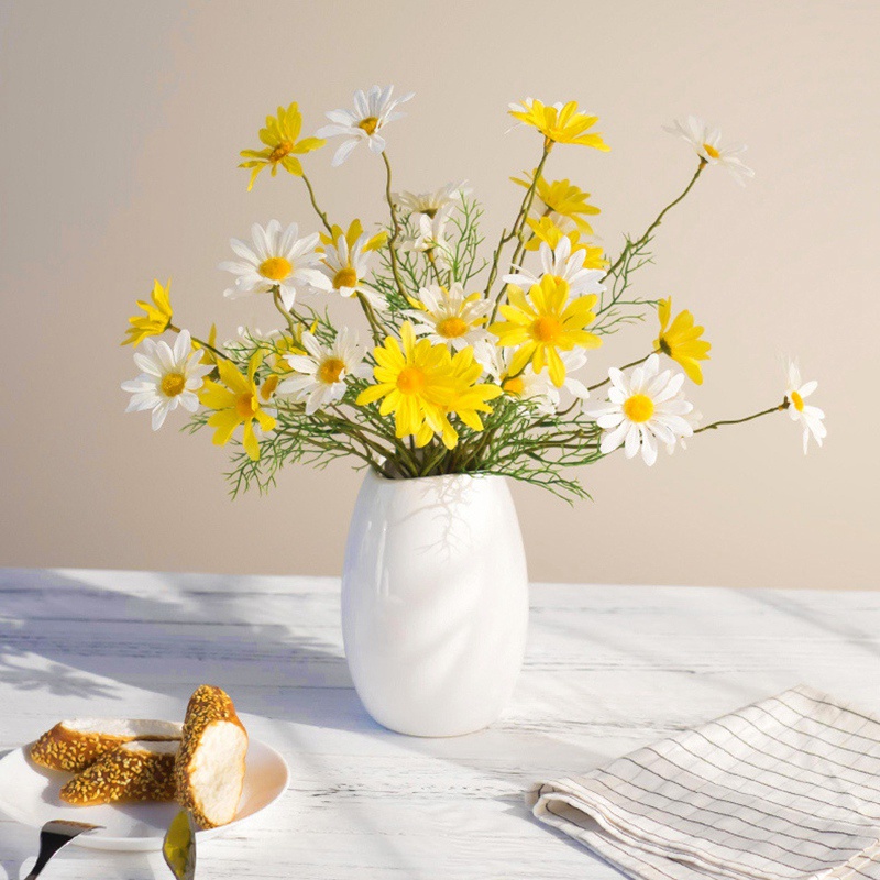 Hoa Cúc Nhân Tạo 5 Bông Trang Trí Nhà Cửa / Tiệc Cưới