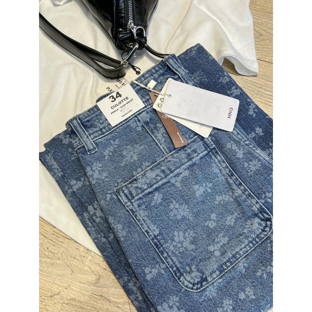Quần jeans hoa M*N*G AU*TH