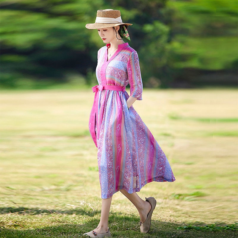 Đầm Hoa Cổ Chữ V Kẻ Sọc Cầu Vồng Phong Cách Vintage Hợp Thời Trang