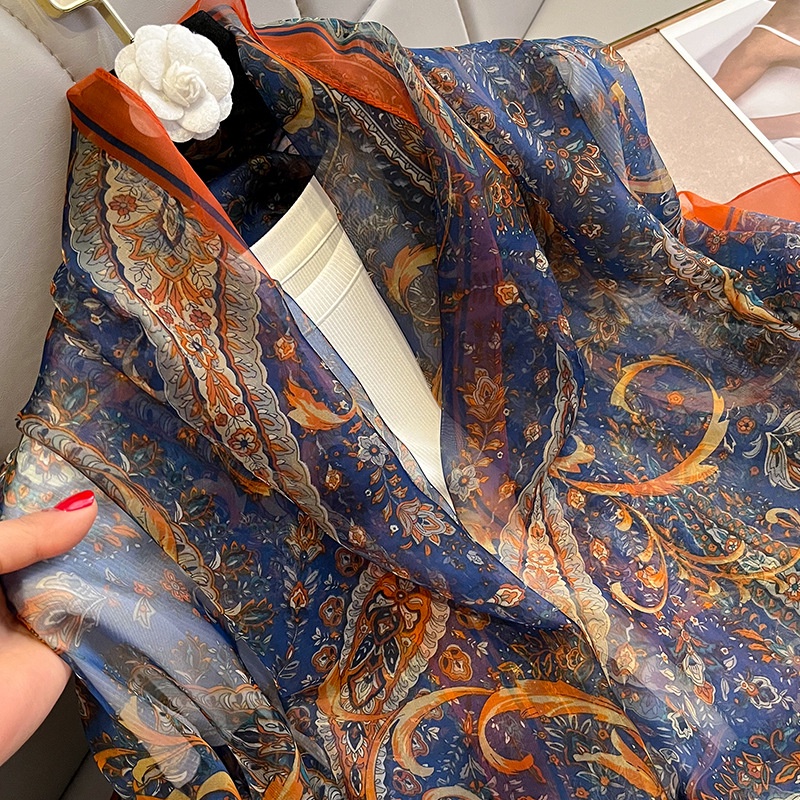 Khăn Choàng Lụa Mềm 135 * 190cm In Họa Tiết Sang Trọng Cho Nữ