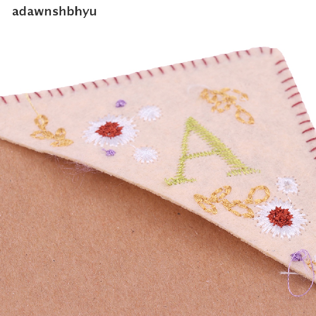 1 Bookmark Thêu Chữ Tiếng Anh Bằng Vải Nỉ Thanh Lịch