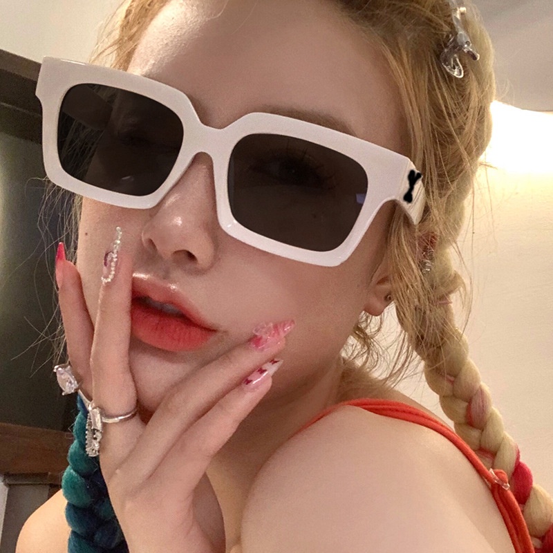 Kính Mát Thời Trang Chống Tia UV400 Dành Cho Nam Và Nữ