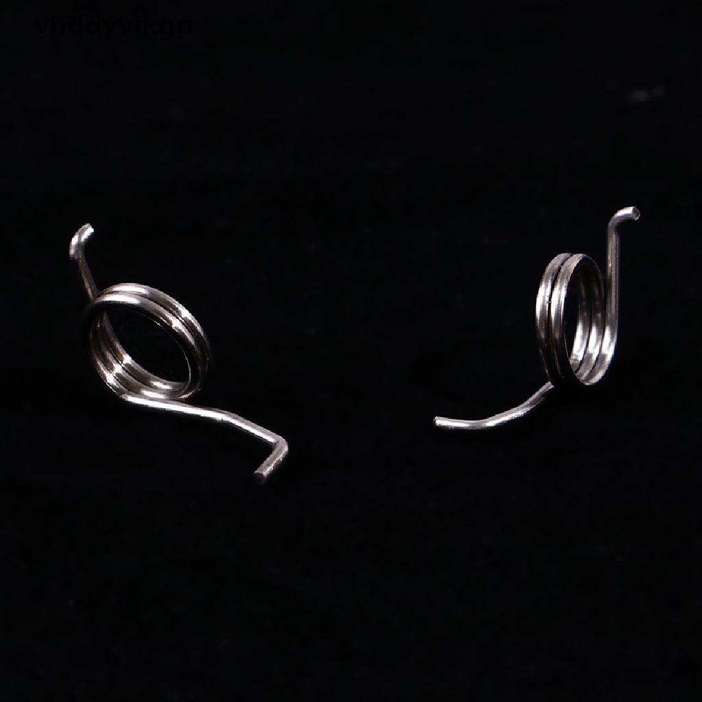 Máy Câu Cá Daiwa Lò Xo 1000-2000 / 2500-6000 Chuyên Nghiệp