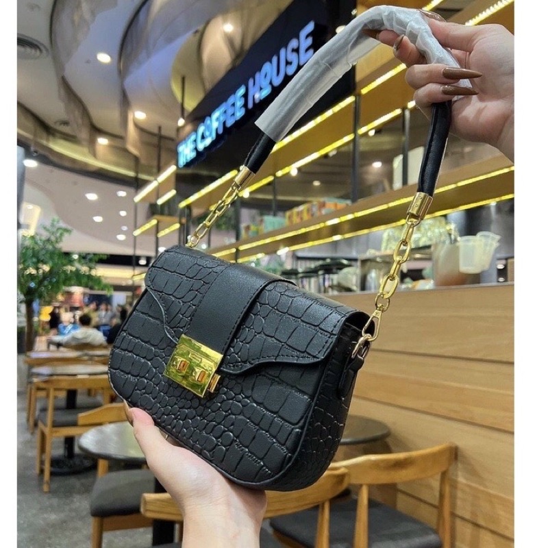 Túi kẹp nách , Túi xách nữ đeo chéo khoá miu vân rắn hot trend nhà Miboo