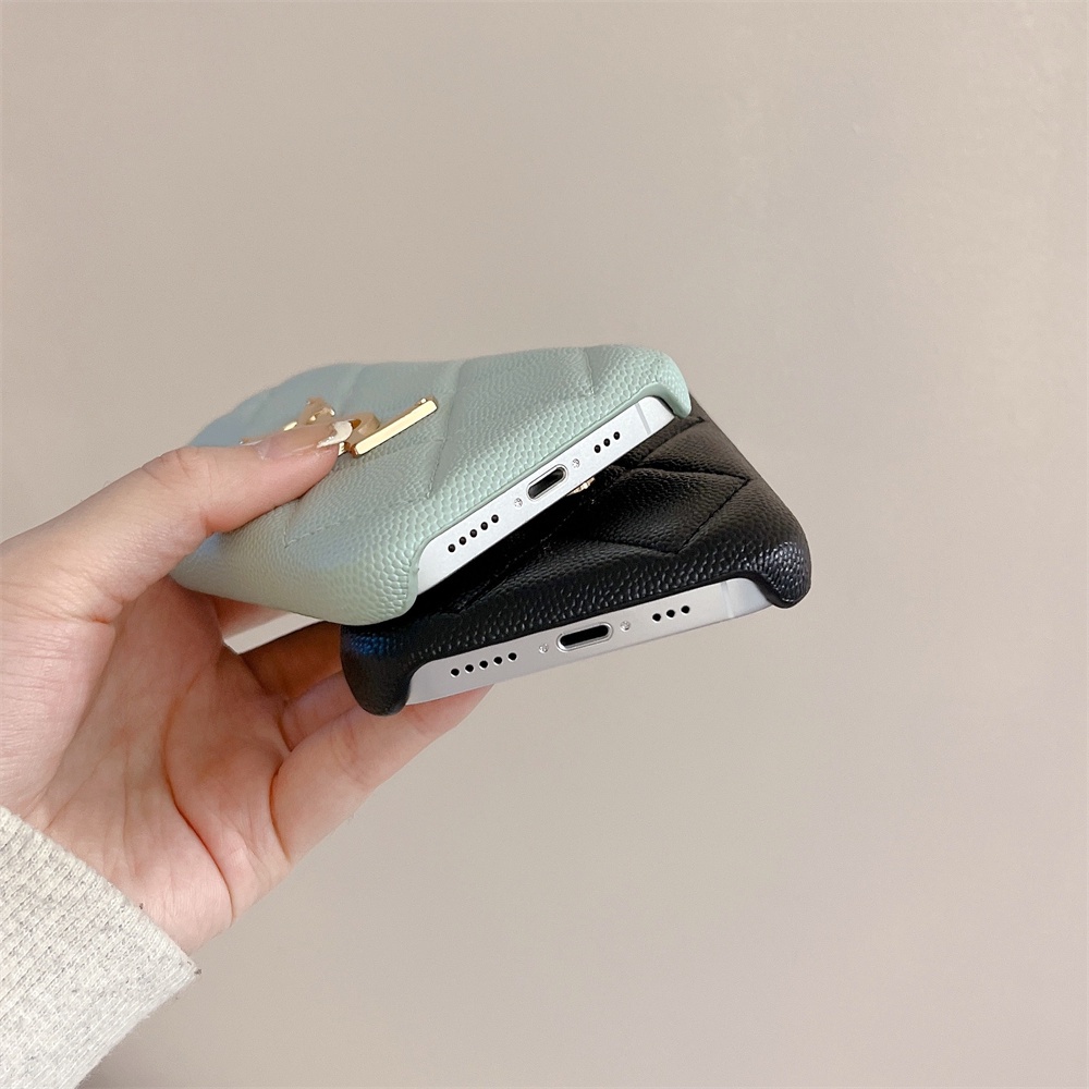 Bao Da In Logo Thời Trang Sang Trọng Cho IPhone 14 Pro / 14 Plus / 14 Pro Max / 13 Pro / 13 Pro Max / 12 Pro / 12 Pro Max / 11