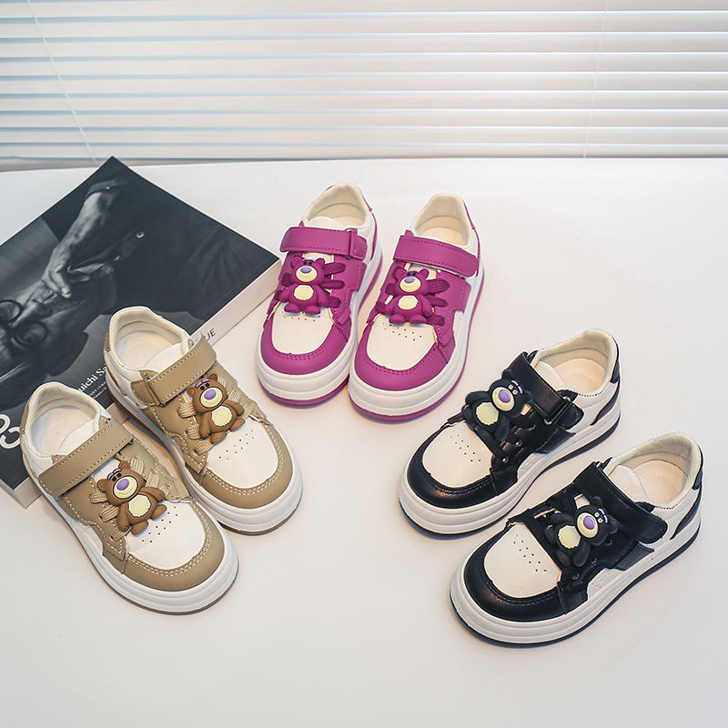 Gấu dâu Giày thể thao trẻ em giày một lớp màu hồng dễ thương cho bé gái