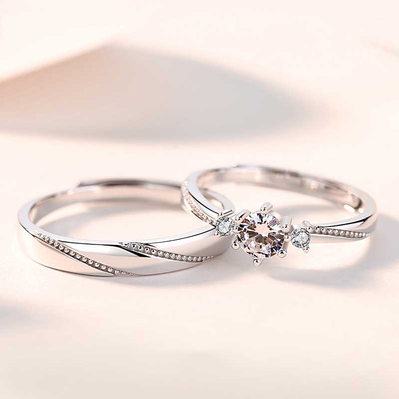 Nhẫn Thép Titan Đính Đá Zircon Màu Bạc Đơn Giản Thời Trang Cho Nam Nữ