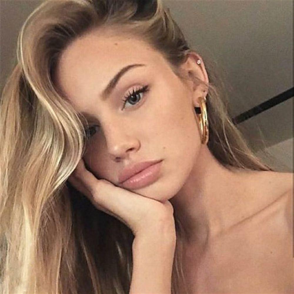 Cặp khuyên tai tròn phong cách hip hop cá tính sang trọng dành cho nữ