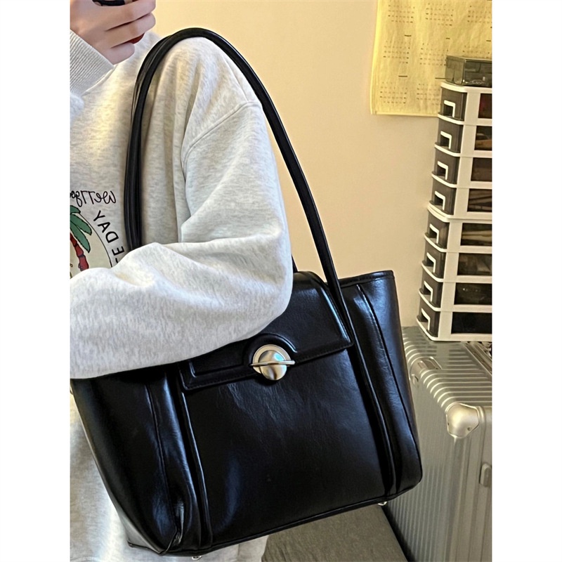 Túi Tote Đeo Vai Sức Chứa Lớn Thiết Kế Mới Cao Cấp Thời Trang