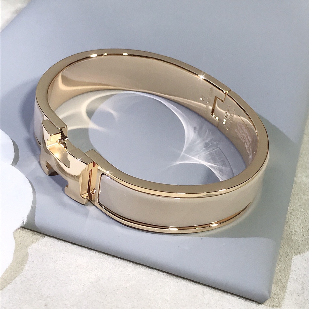 Vòng Tay Thời Trang 2023 Mặt Chữ H Màu Trà Sữa Vàng Hồng 18k Có Khóa Cài