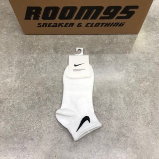 Tất nike thấp cổ trắng