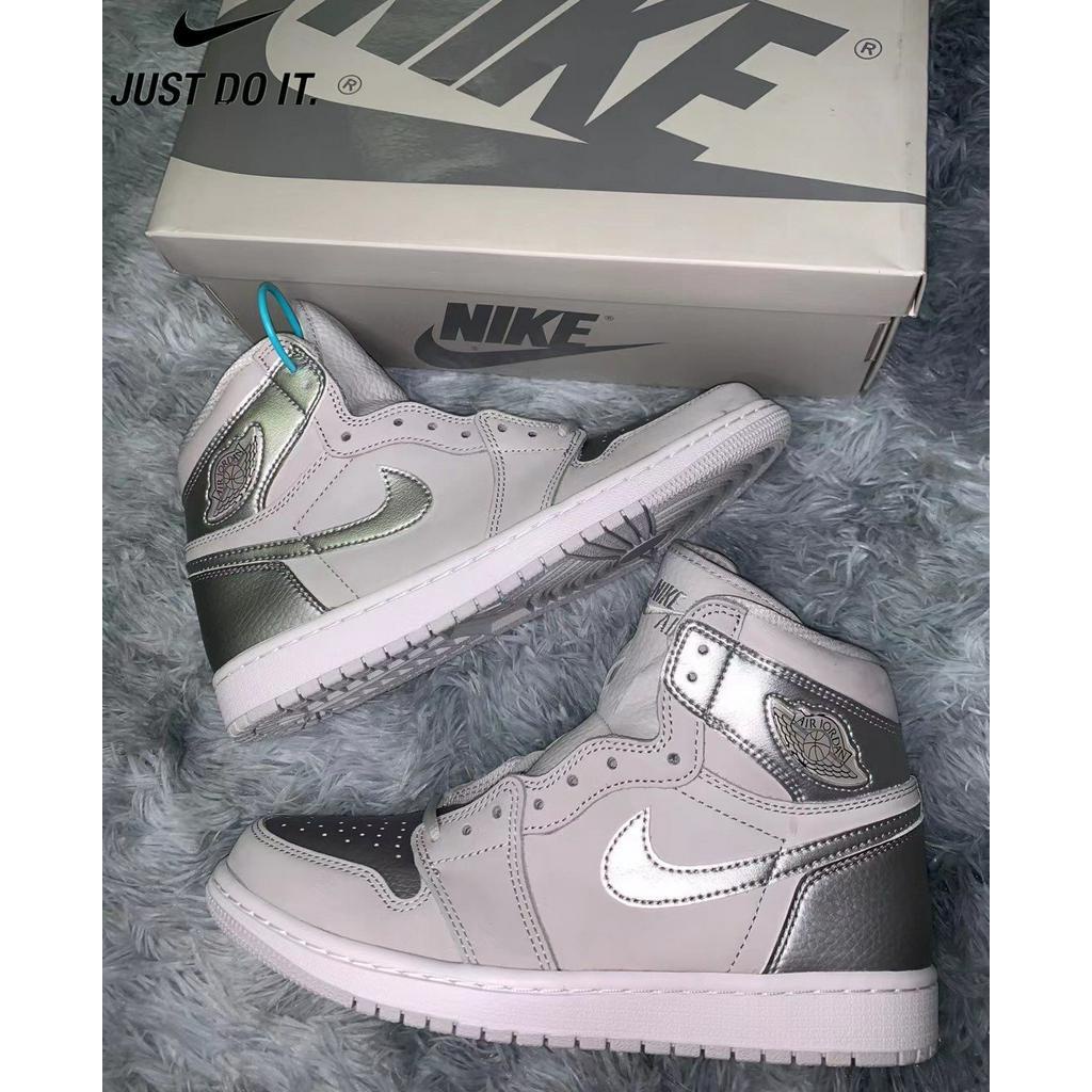 Máy Chơi Game Ne Chất Lượng Cao Chuyên Dùng230301 Giày Thể Thao 1 Giày Aj1 Cổ Cao Size 36-44 Phong Cách Hip hop Nhật Bản Cho Nam Nữ