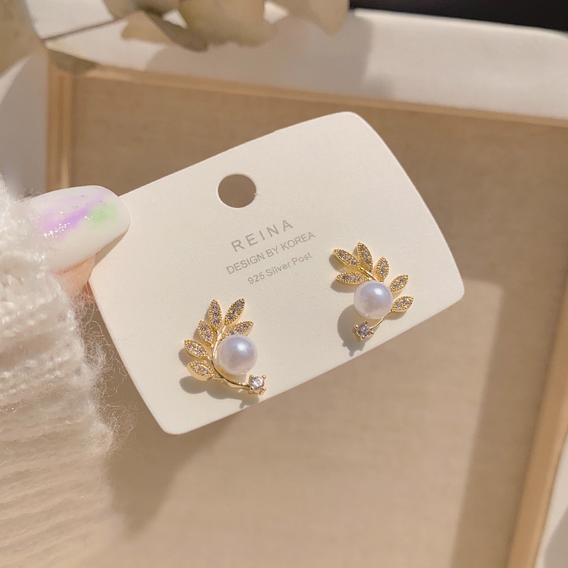 Bông Tai Ngọc Trai Hình Lá Xinh Xắn Dành Cho Nữ