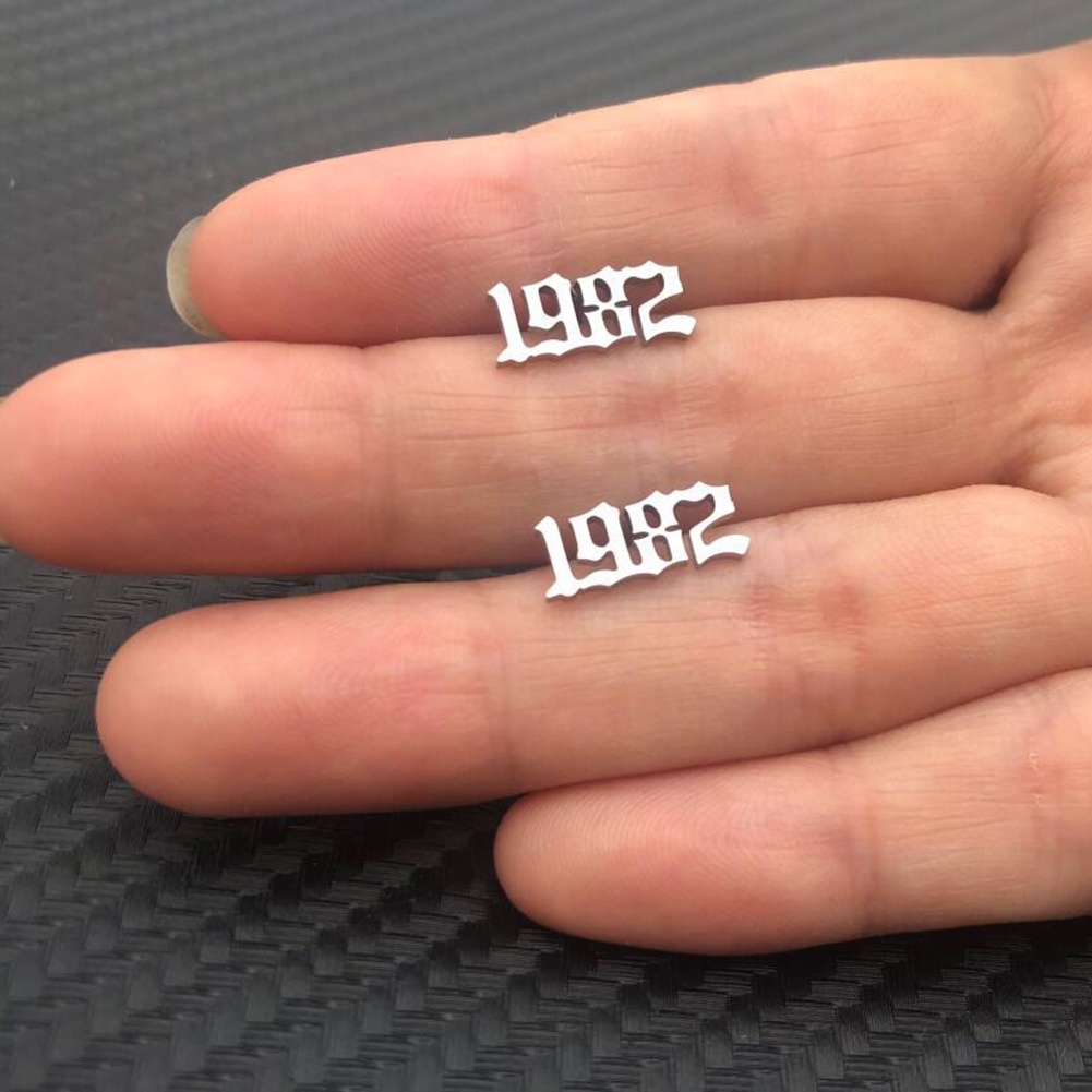 Khuyên Tai Thép Không Gỉ Hình Số Cho Nam Và Nữ