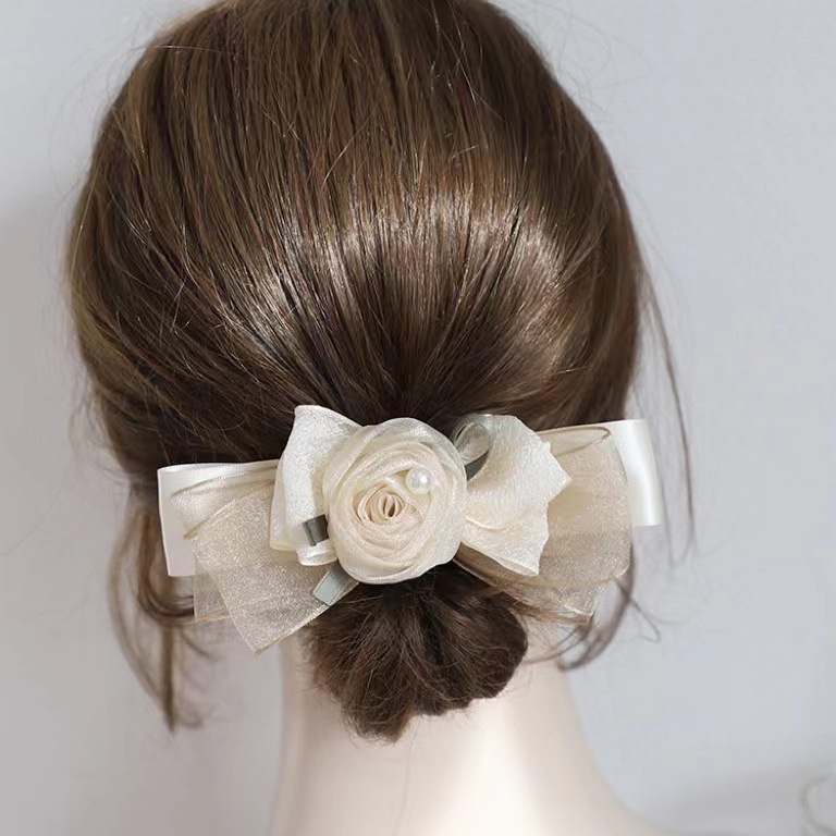 Kẹp Tóc Hình Hoa Đính Ngọc Trai Phong Cách Mới 2023