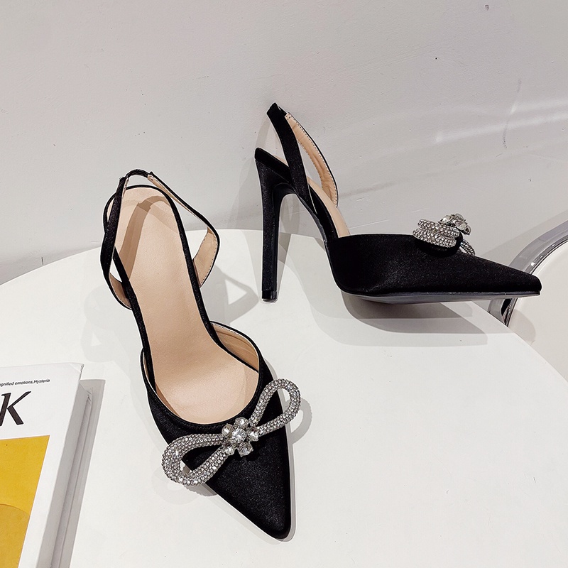 Sandal Cao Gót Mũi Nhọn Thiết Kế Mới Có Size Từ 35-42 Thời Trang Dành