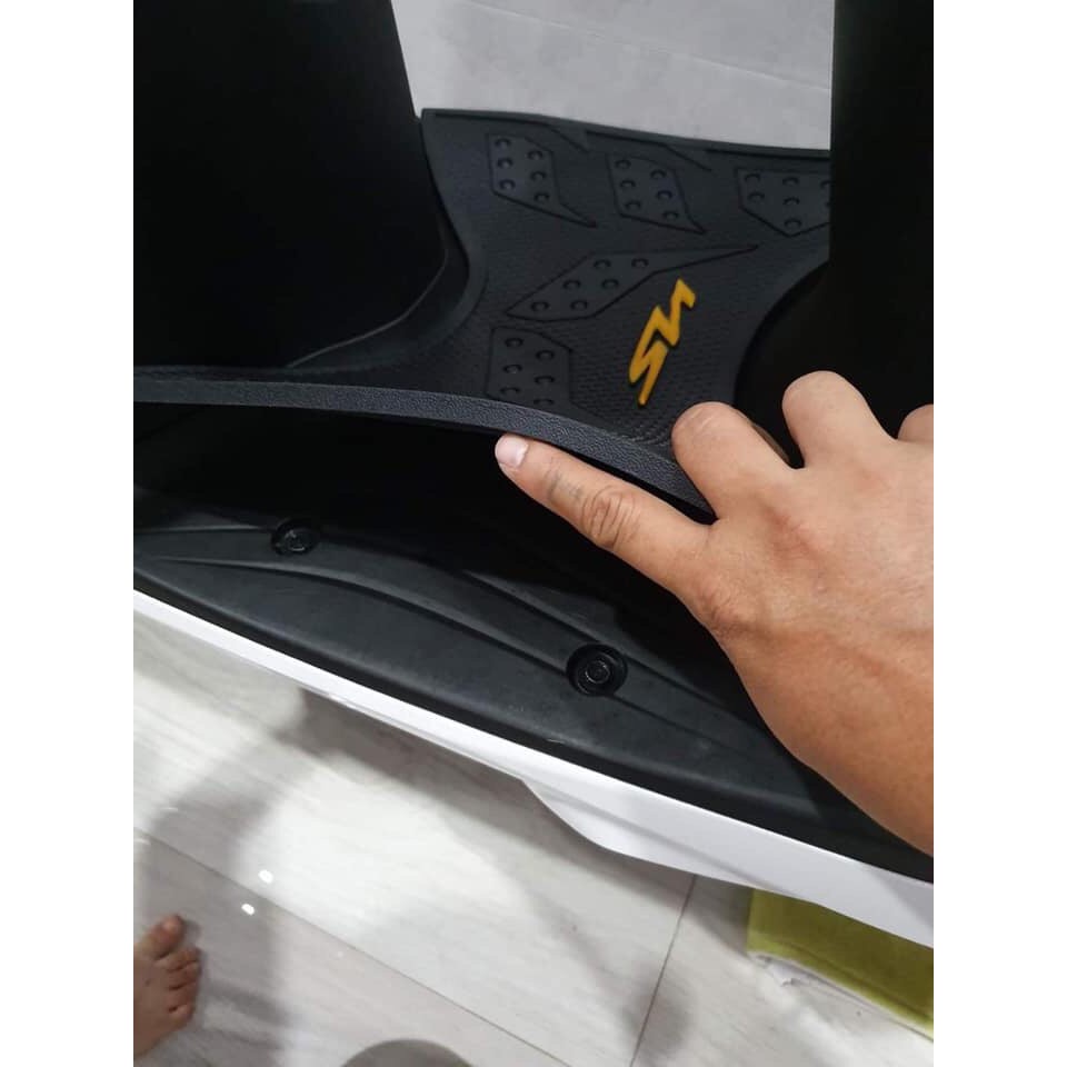 Thảm Để Chân SH 2020 - 2023 Cao Su Dày loại 1 , độ bền cao . DoChoiXeMayShop