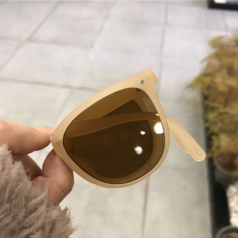 Kính Mát Gọng Tròn Thời Trang Cho Bé