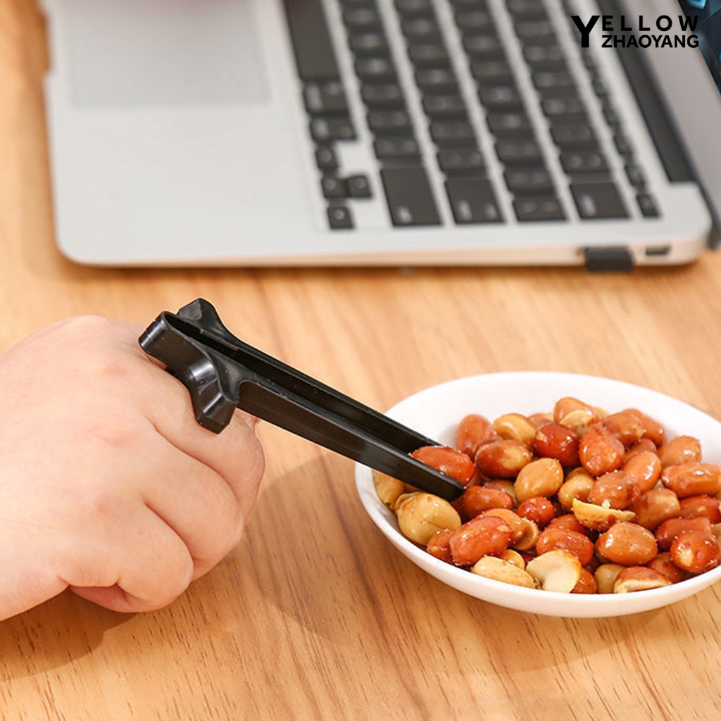 Set 2 Đôi Đũa Đeo Ngón Tay Bằng Nhựa Cấp Thực Phẩm Chống Biến Dạng Hình Khoai Tây Chiên