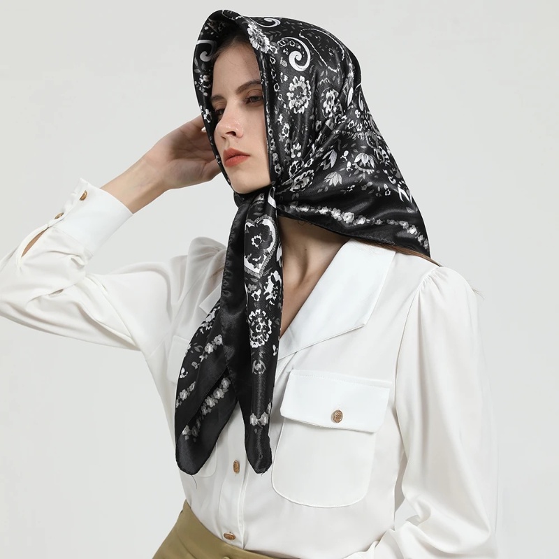 Khăn Quàng Cổ / Khăn Choàng Lụa Satin Mềm Mịn In Họa Tiết Hoa Cổ Điển Cho Nữ