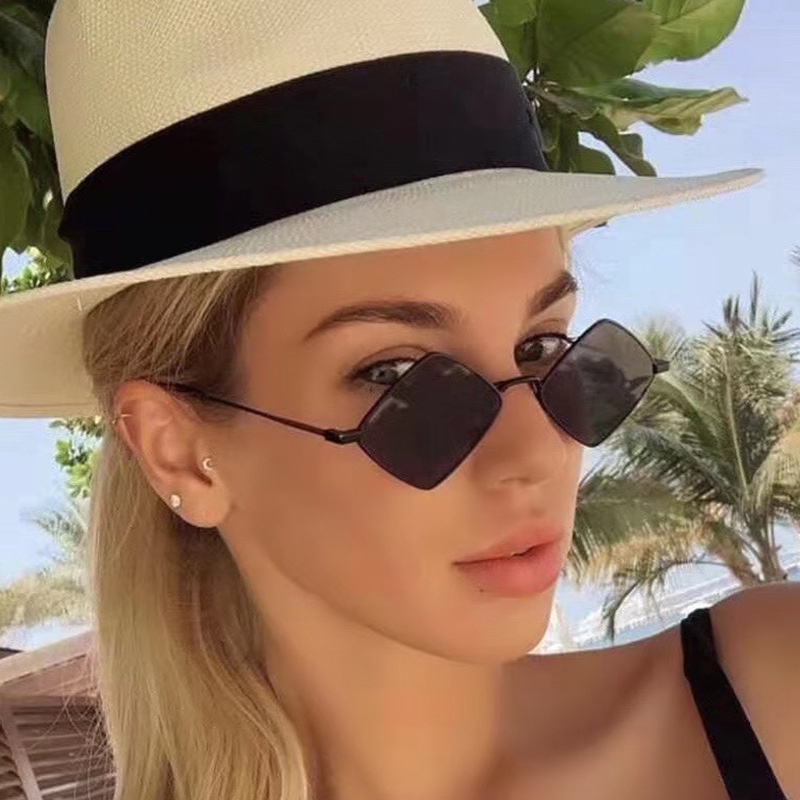 Kính Mát Thời Trang Nam Nữ Gọng Kim Loại Mới 2023 Màu Sắc