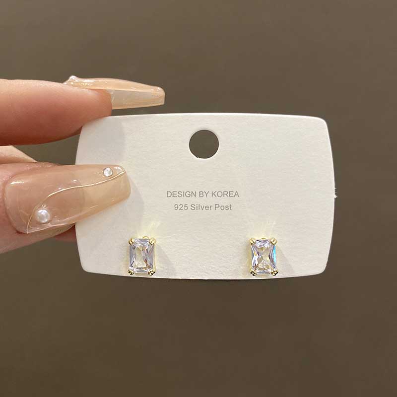 Bông Tai Bằng Thép Titanium Đính Đá Zircon Hình Chữ Nhật Đơn Giản Thời Trang Hàn Quốc Cho Nữ