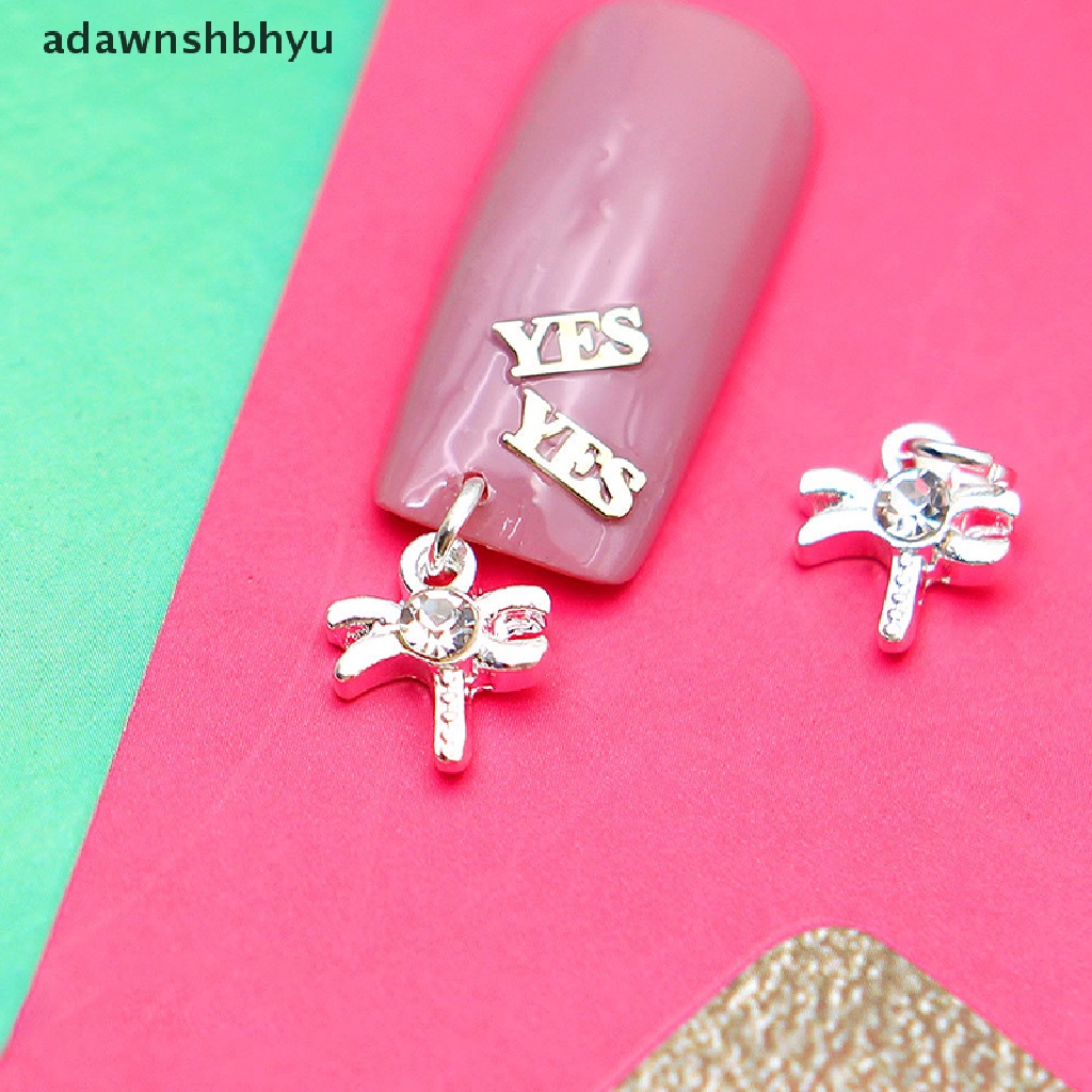 Set 24 Phụ Kiện Trang Trí Móng Tay Đính Đá Xinh Xắn