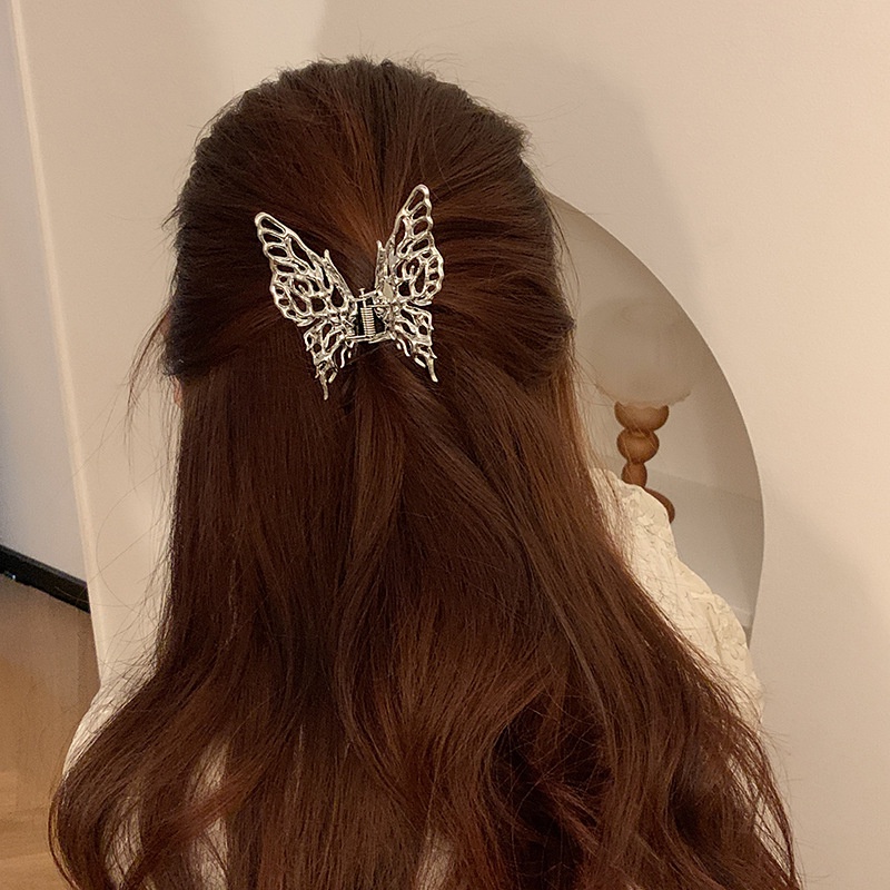 1 Kẹp Tóc Kim Loại Dạng Lỏng Màu Bạc Sáng / Kẹp Tóc Bướm Rỗng Tinh Tế Cho Nữ