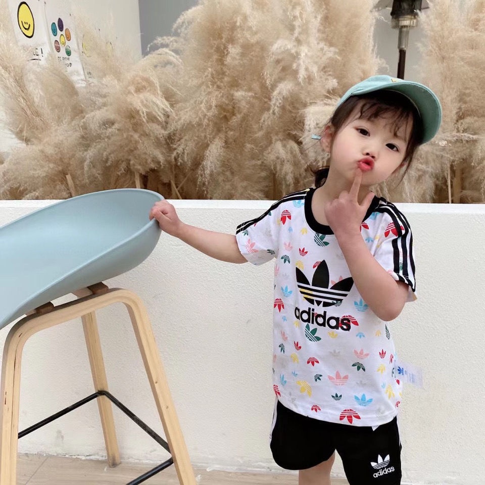 Adidas_Set Áo Thun Ngắn Tay Và Quần Short Họa Tiết Rằn Ri Thời Trang Mùa Hè 2023 Cho Bé