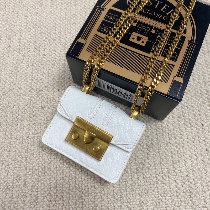 Túi Đeo Chéo mini Có Dây Xích Thời Trang Sành Điệu Cho Nữ 81200015 Túi Xách Tay / Đeo Chéo Vai charles Và keith