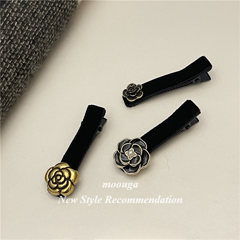 Moouga / Kẹp Tóc Mái Nhung Đính Hoa Trà Và Ngọc Trai Bên Hông Phong Cách retro