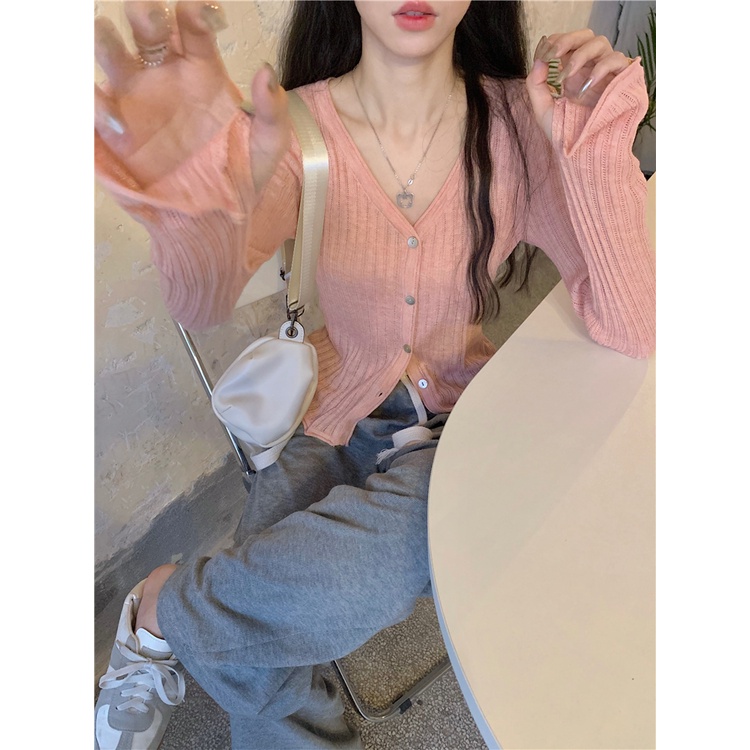 Áo Cardigan Dệt Kim Mỏng Cổ Chữ V Cài Nút Phong Cách Hàn Quốc Thân Thiện Với Da Mùa Thu Cho Nữ