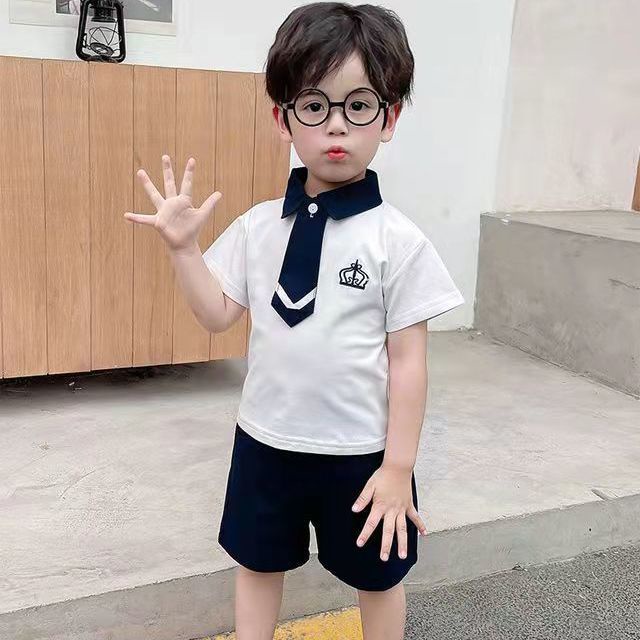 Bộ Áo Thun Tay Ngắn Và Quần Ngắn Dễ Thương Dành Cho Bé Trai Gái