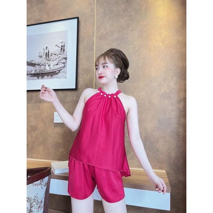 Bộ đùi ngủ nữ lụa satin áo cổ yếm phối nút đóng freesize 40 -55kg