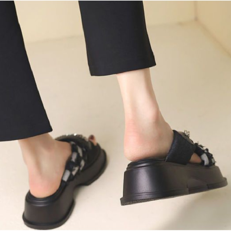 Dép Sandal Đế Dày Quai Chéo Bằng Vải Bạt Thời Trang Mùa Hè 2022 Phong Cách Mới Cho Nữ