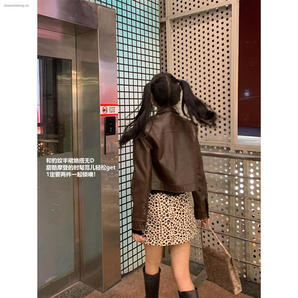 Áo croptop Da PU Dài Tay Phong Cách Hong Kong Cổ Điển Cho Nữ Ot2