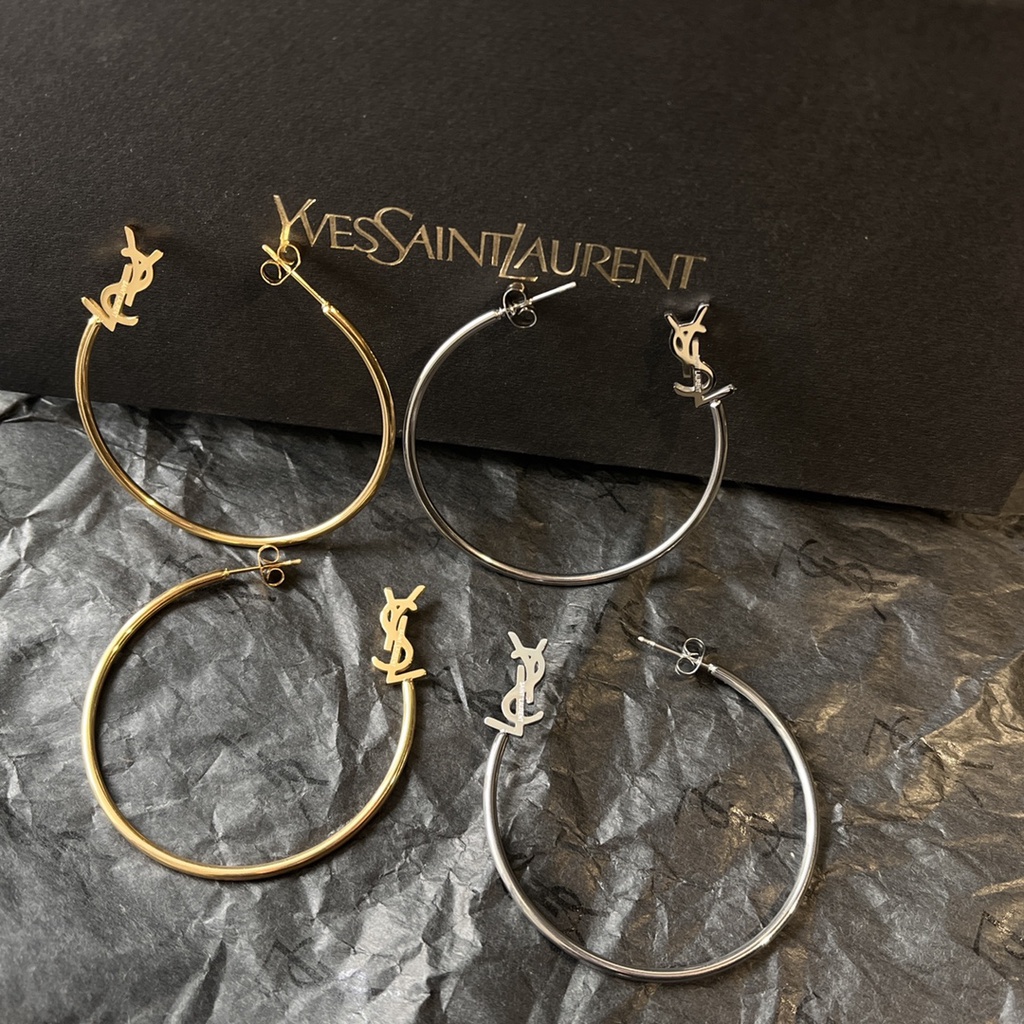 Khuyên Tai Tròn Khắc Chữ YSL Bằng Thép Titanium Thời Trang